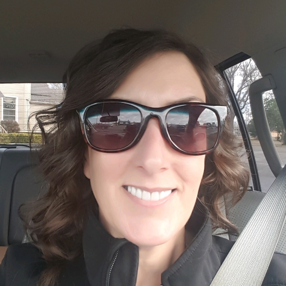 Meet your Posher, Angelle